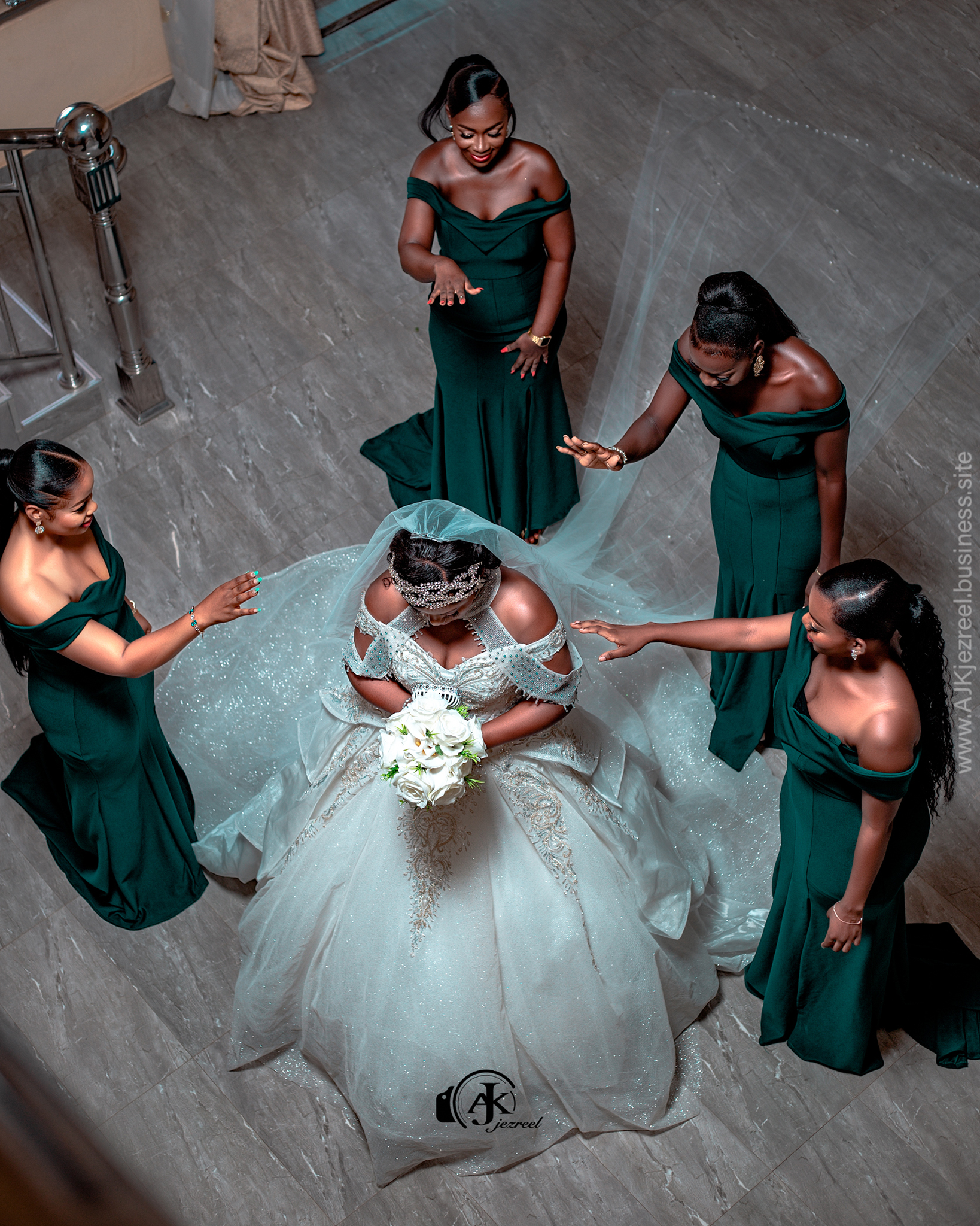 Healthy baguette with egg and vegetables